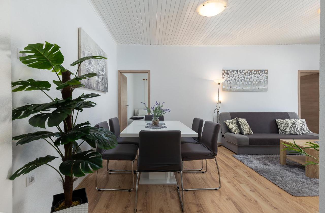 Apartments Elita 로비니 외부 사진