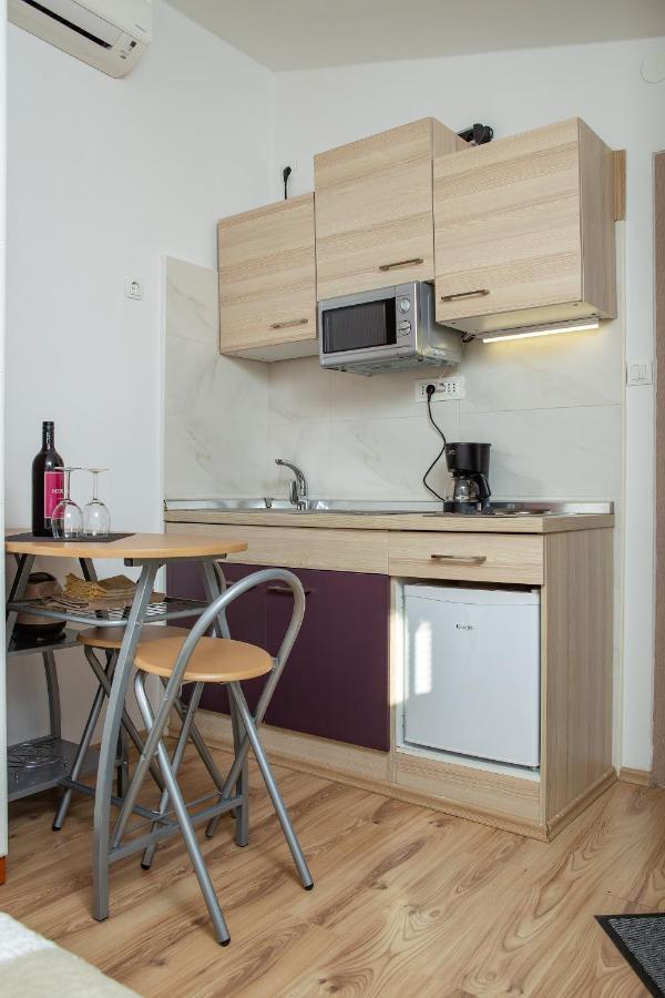 Apartments Elita 로비니 외부 사진