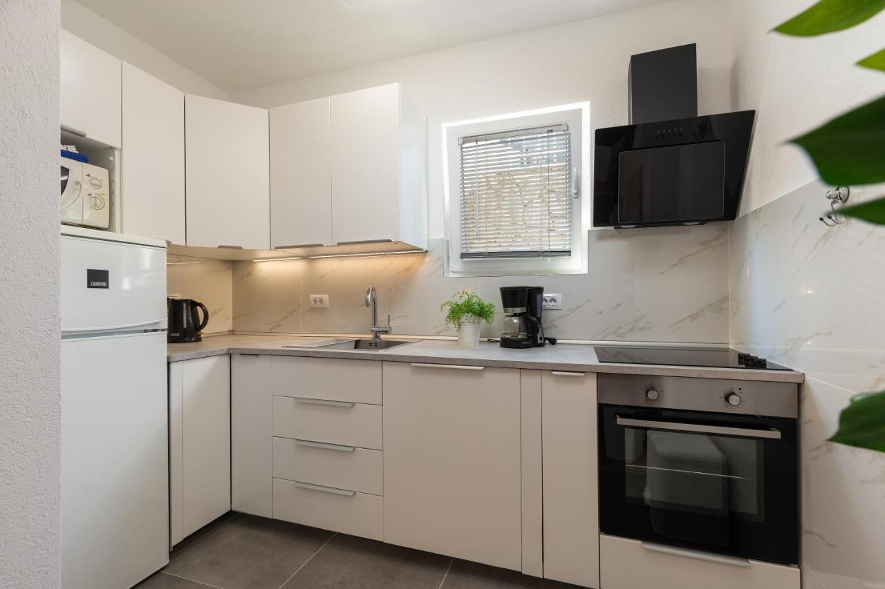 Apartments Elita 로비니 외부 사진